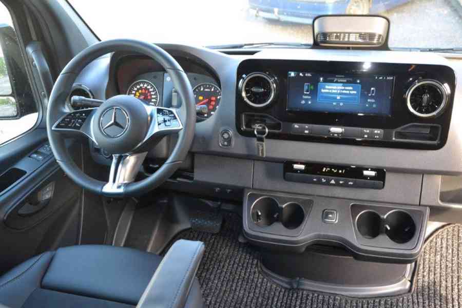 Mercedes-Benz Sprinter 319 CDi Camper Family - foto 11