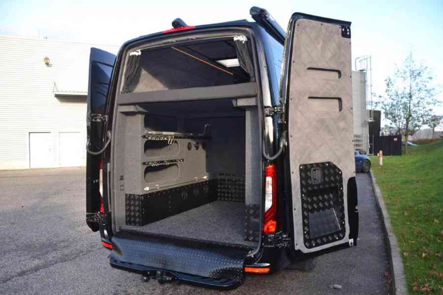 Mercedes-Benz Sprinter 319 CDi Camper Family - foto 14