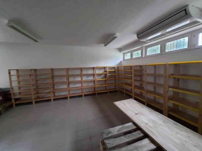 Dřevěné regály Hejne Ikea - foto 5