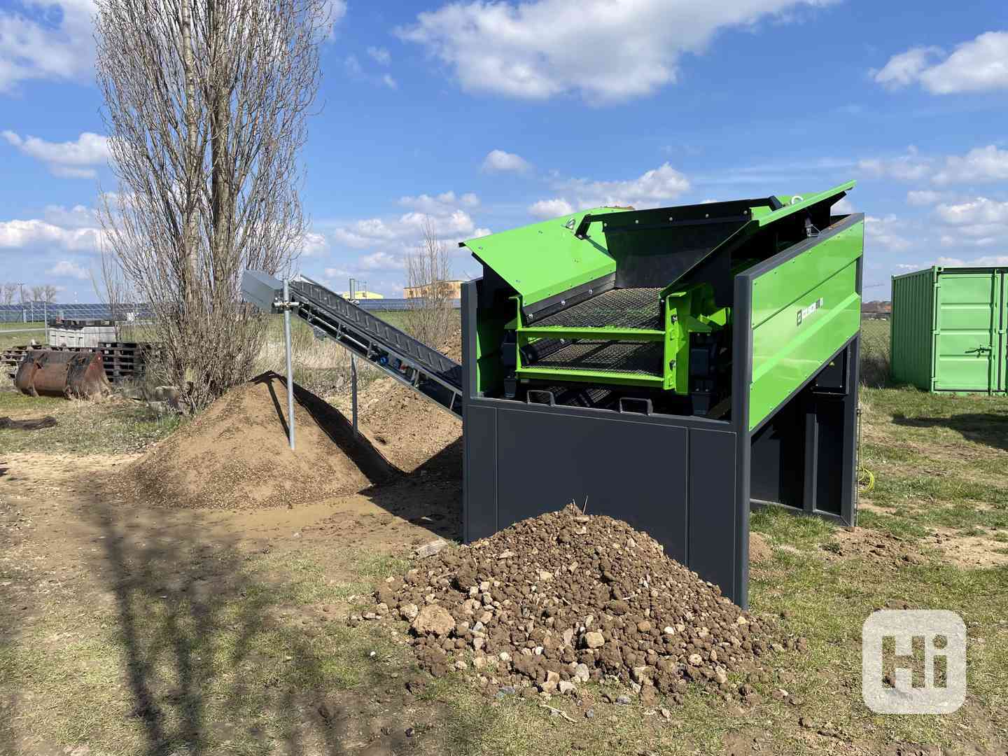 Vibrační síto, třídič, třídička - dvousítné, dva motory - foto 1