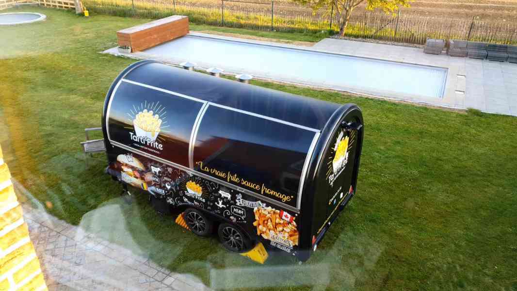 Gastro Trailers Food Truck zmrzlinový stánek Pojízdná 4M - foto 3