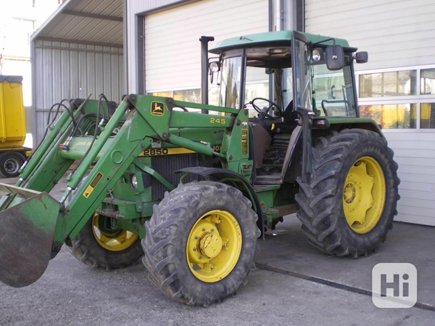 John Deere 2850 SG2, včetně předního nákladu. - foto 1