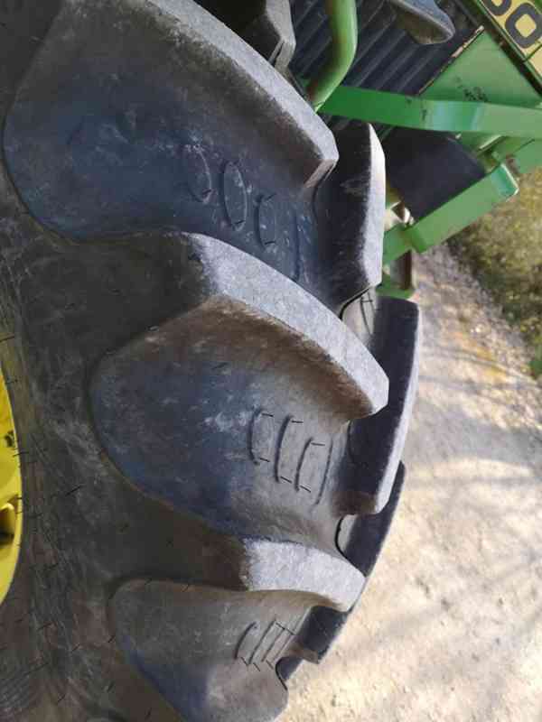 John Deere 2850 SG2, včetně předního nákladu. - foto 6