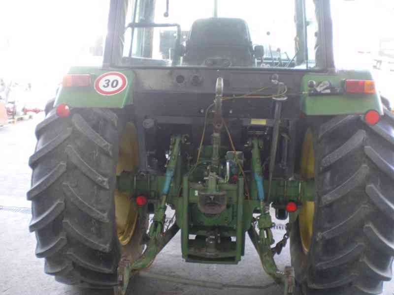 John Deere 2850 SG2, včetně předního nákladu. - foto 2