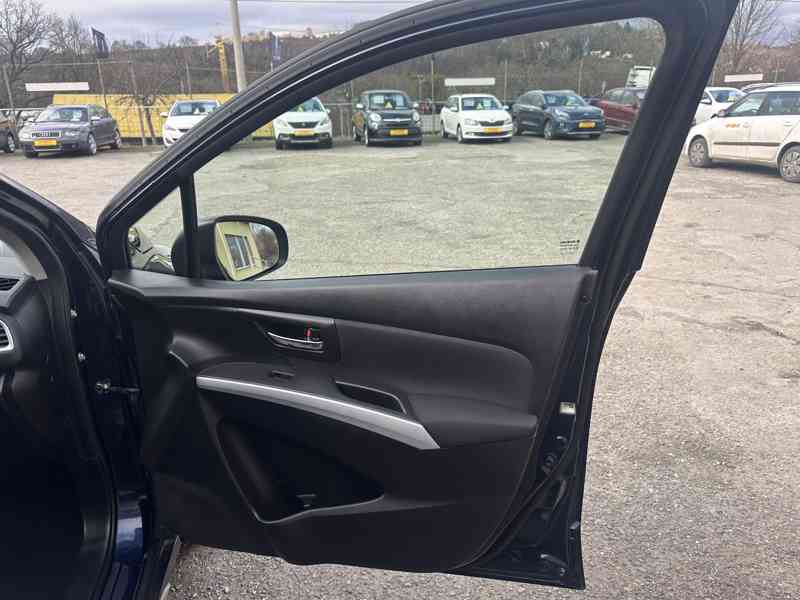 Suzuki SX4 S-Cross 1.6DDiS 4x4/Tažné/Výhřev/1MAJ - foto 21