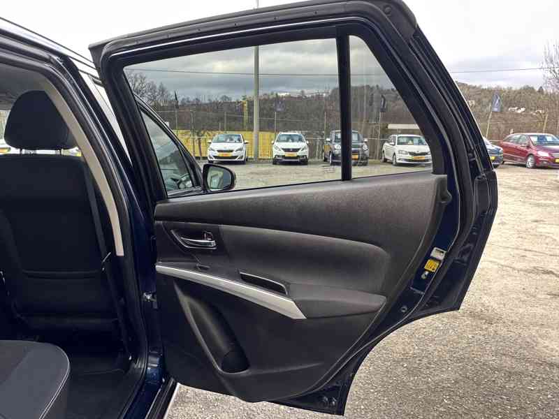 Suzuki SX4 S-Cross 1.6DDiS 4x4/Tažné/Výhřev/1MAJ - foto 19