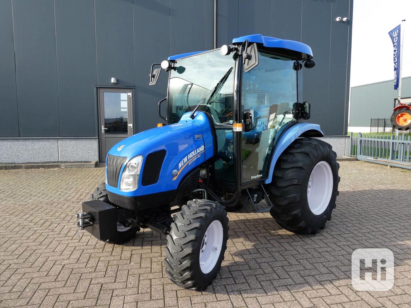 Traktor - New Holland T6080 - foto 1