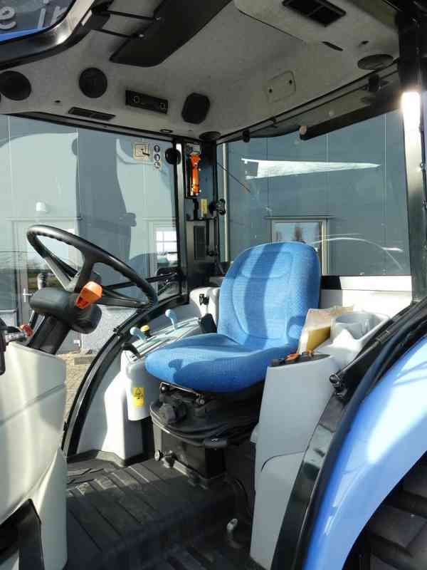 Traktor - New Holland T6080 - foto 4
