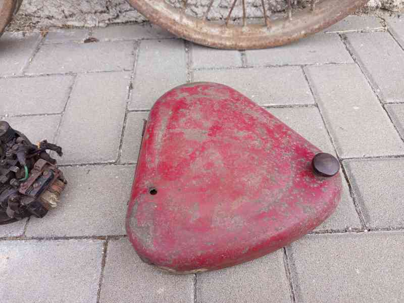 ND Jawa pérák  - foto 4