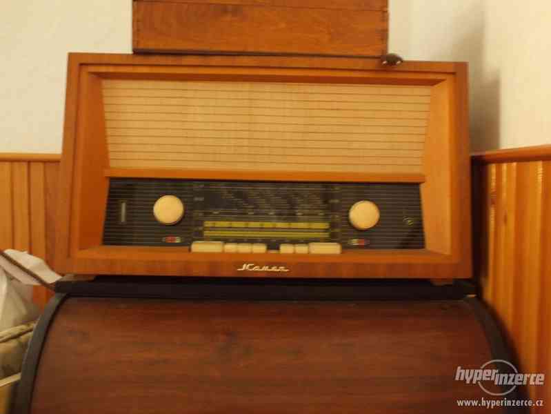 starožitnosti - gramofon, rádio a šicí stroj - foto 1