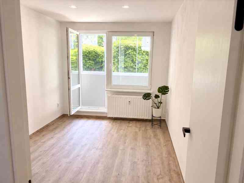 Moderní byt 3+kk ( 3+1) po kompletní rekonstrukci - foto 10