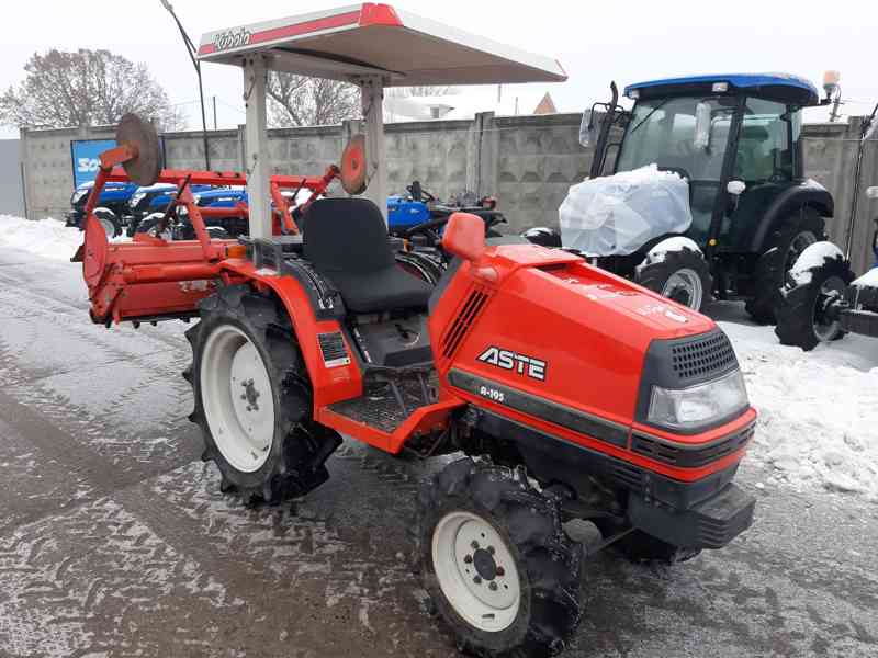 Traktor Kubota L2950  - foto 1