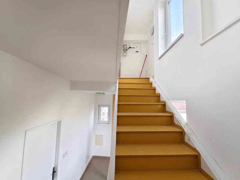 Garsonka 1+kk, 35m2+park. (LBC-centrum, ul. Františkovská)  - foto 7