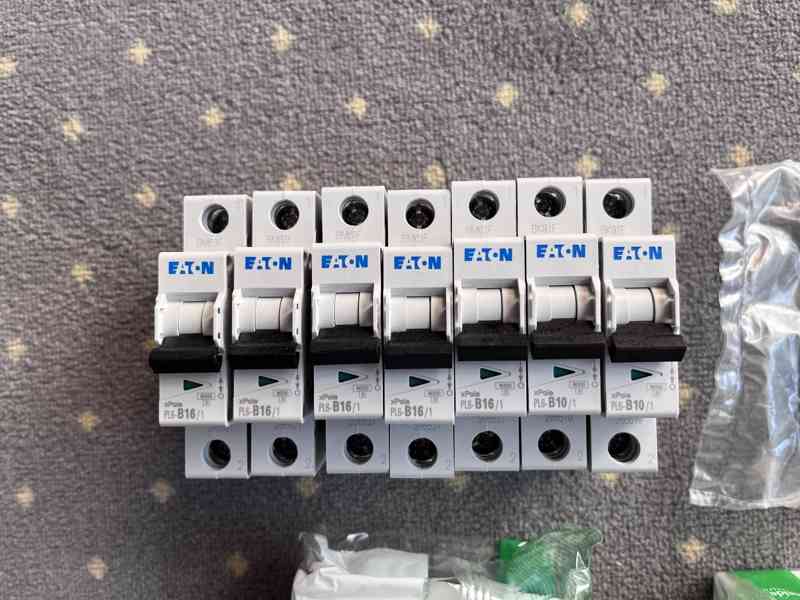 Elektroinstalační materiál  - foto 3