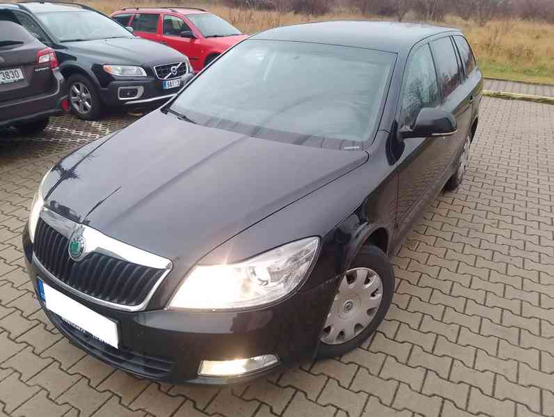 Škoda Octavia Combi 1.6 TDI DSG - foto 2