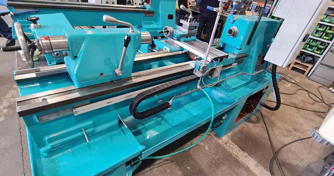 Soustruh SV 18 RA/1000 po GO v r. 2026 - foto 4