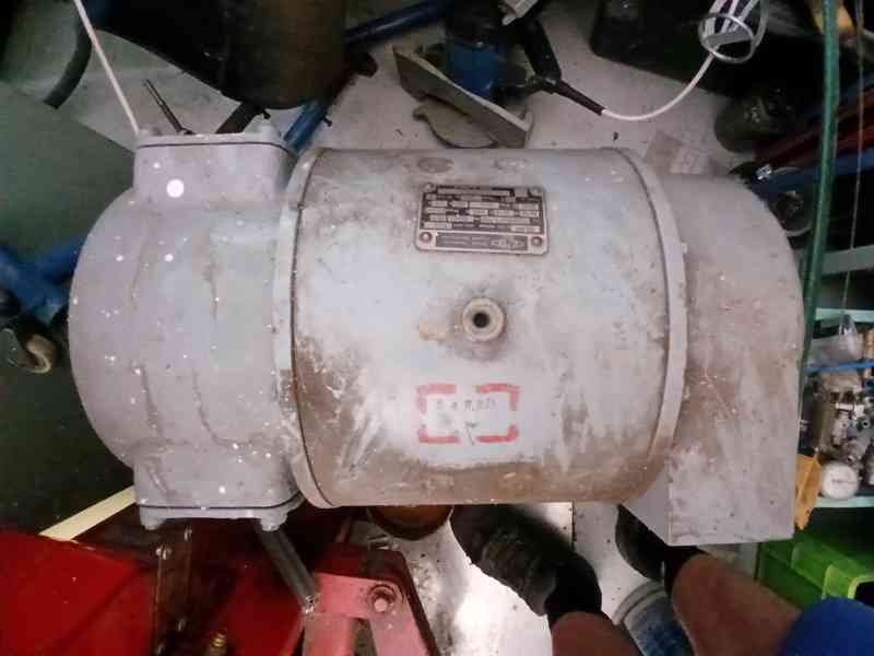 Prodám DC motor 16 kW/43 A (192kg) s DC buzením - foto 2