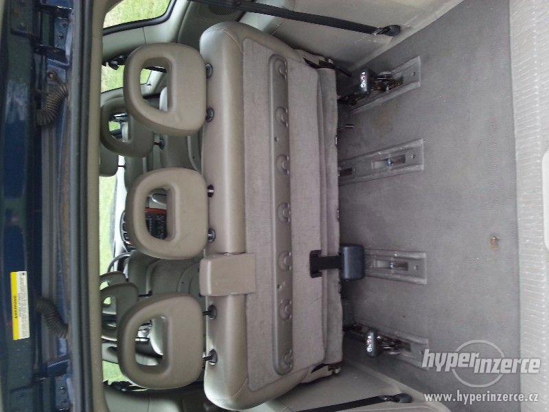 Chrysler Grand Voyager 3,3 4x4 AWD - foto 5
