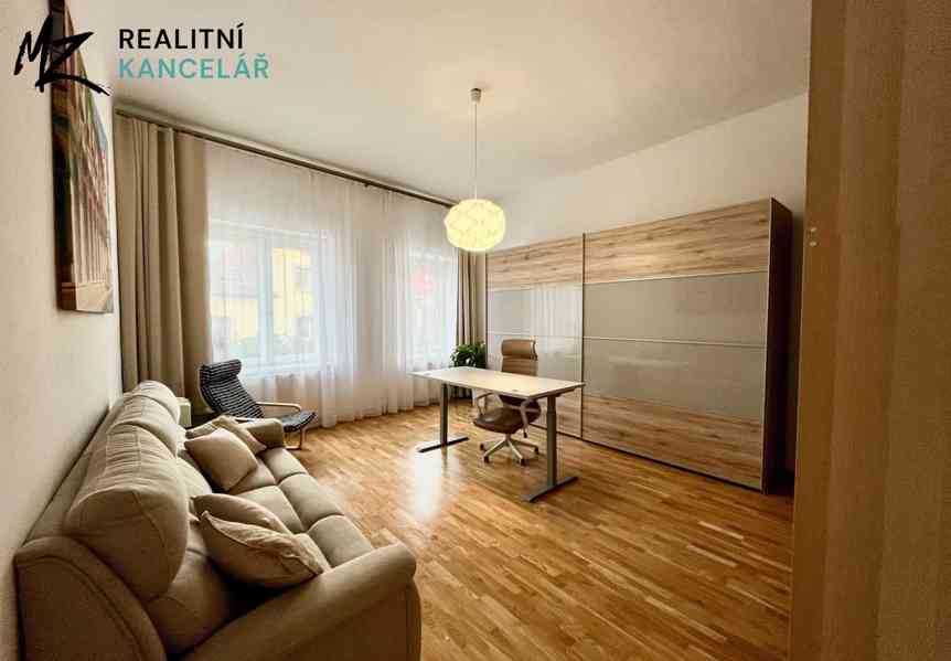 Prodej rodinného domu 169 m², pozemek 2049 m² - foto 7