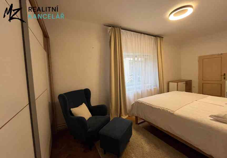 Prodej rodinného domu 169 m², pozemek 2049 m² - foto 10