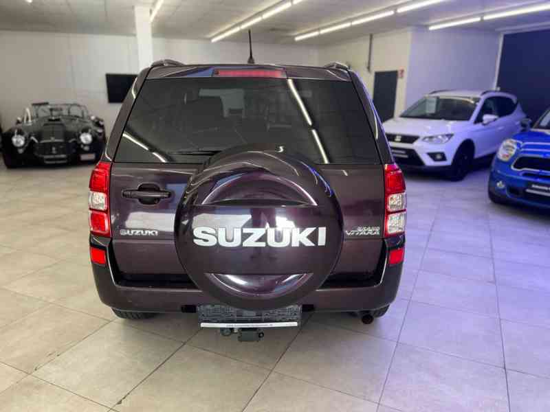 Suzuki Grand Vitara 3.2i 20 Jahre benzín 171kw - foto 10