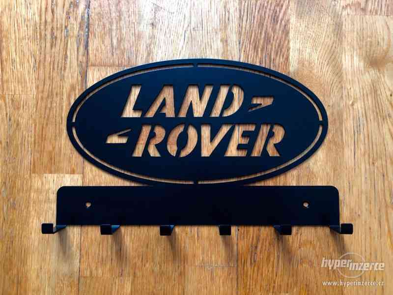 Designový věšák - Land Rover - foto 1