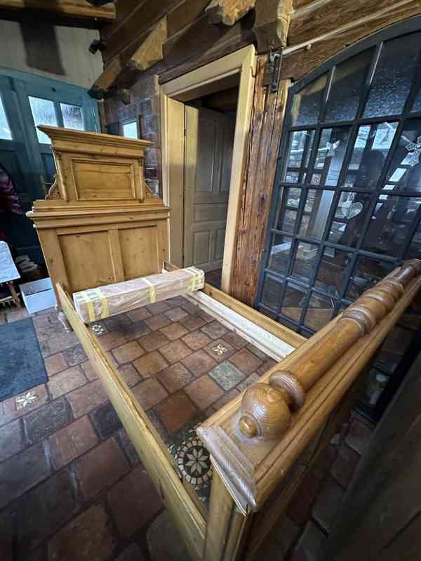 Starožitná postel - prodej