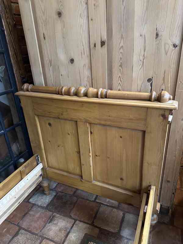 Starožitná postel - prodej - foto 2