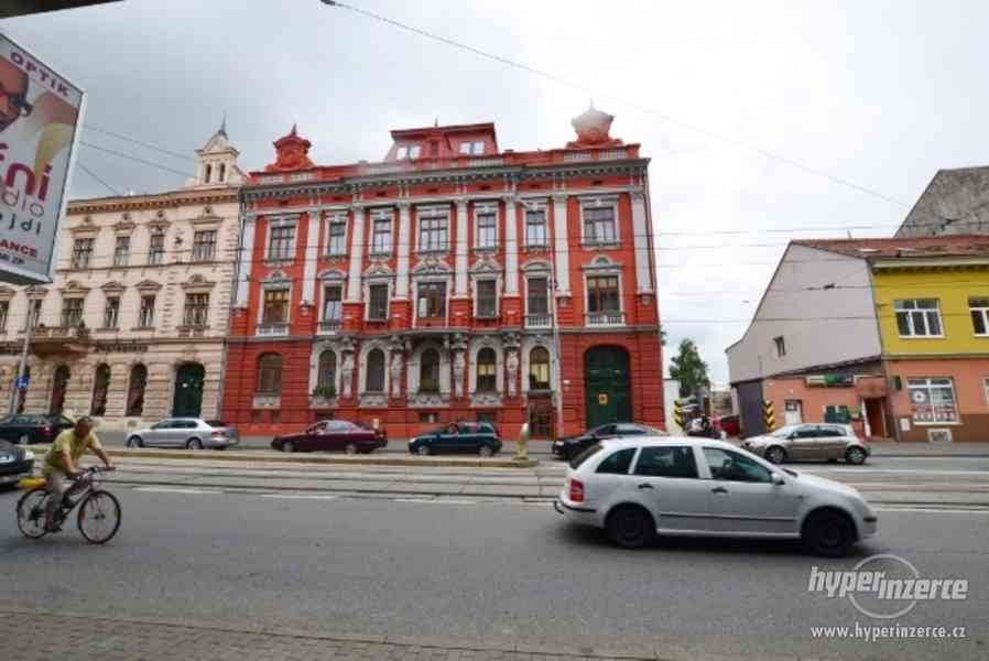 PRONÁJEM MODERNÍHO MEZONETOVÉHO BYTU 2+kk, CENTRUM BRNA - foto 18