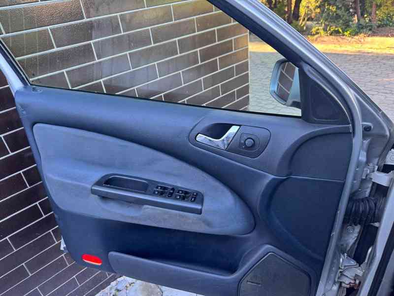 Škoda Octavia Kombi I. - foto 11