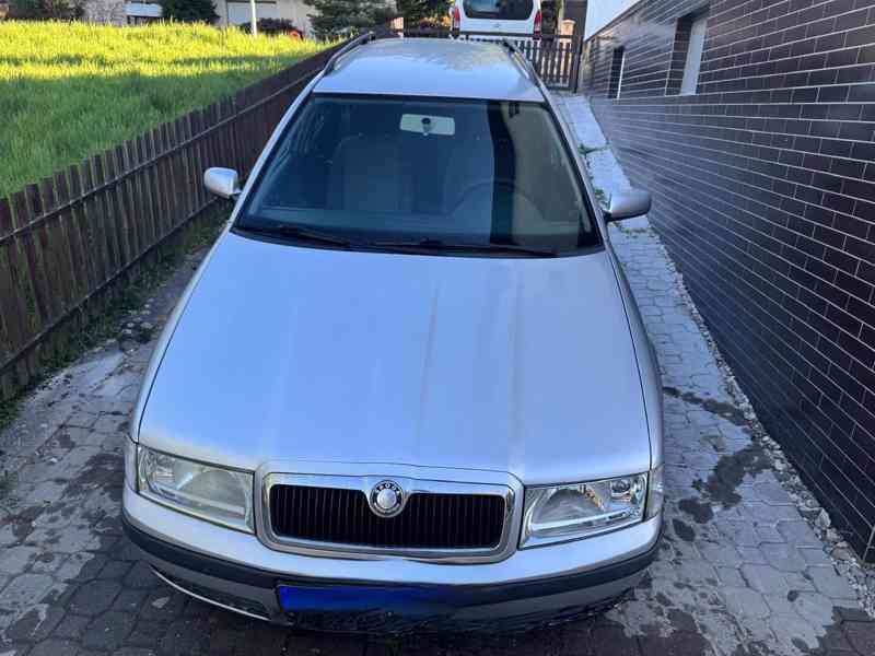 Škoda Octavia Kombi I. - foto 2