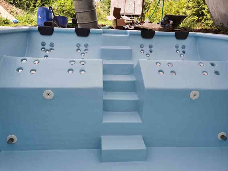 Nástřík sklolaminátu - foto 13