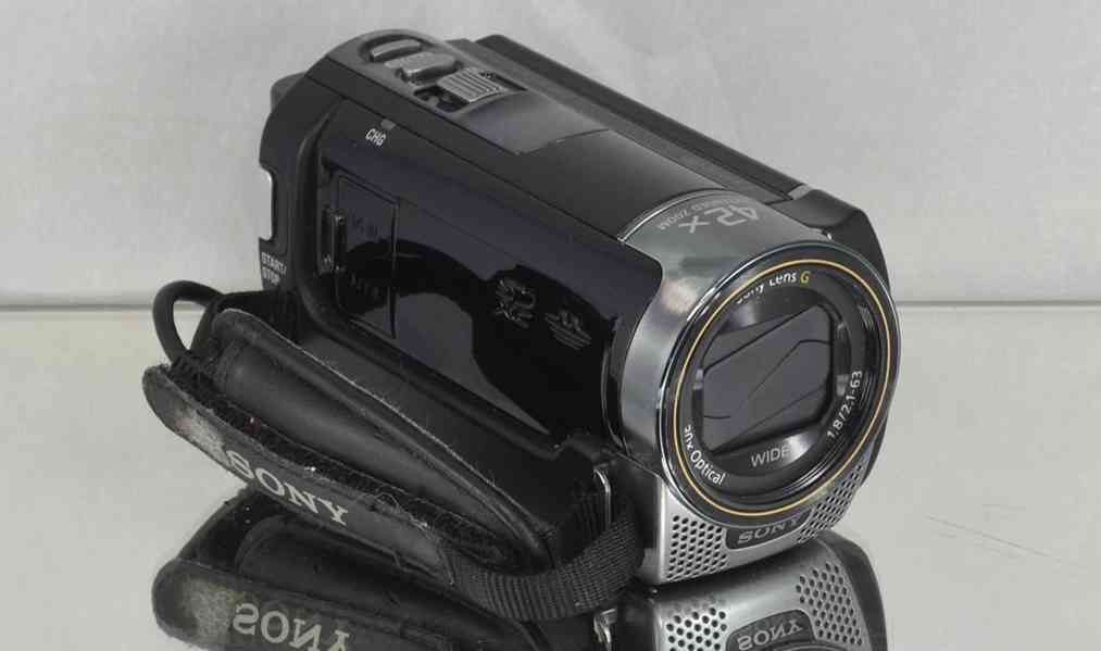 Sony HDR-CX130E *CMOS Exmor*Full HDV *30x Op.Zoom* - foto 6