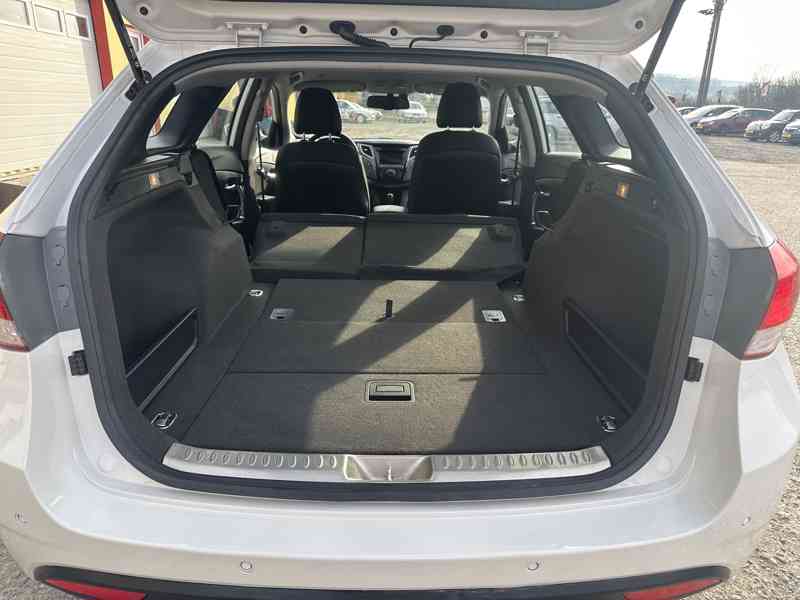 Hundai i40 1.7CRDi Automat/54tisKM/NAVI - foto 18