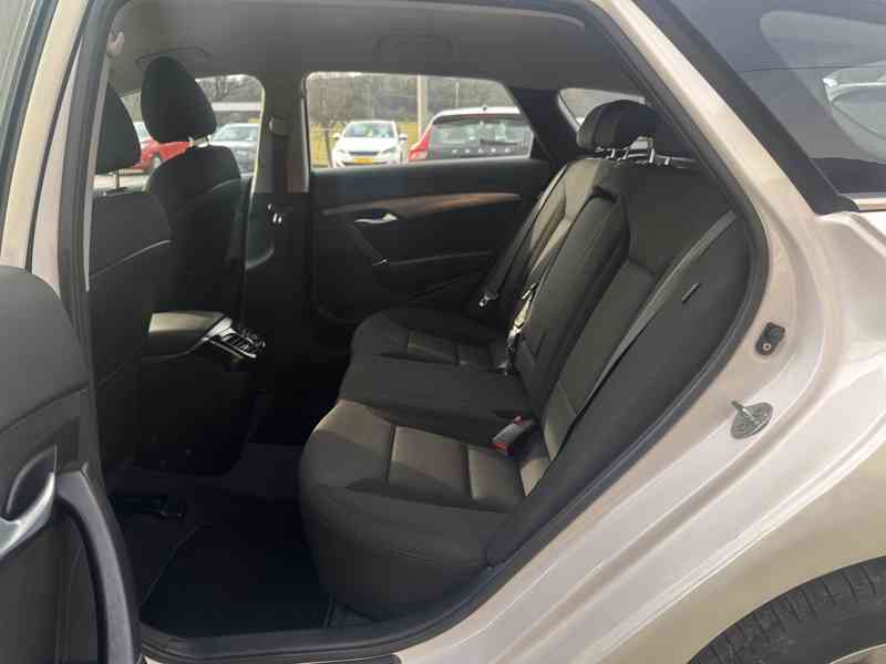 Hundai i40 1.7CRDi Automat/54tisKM/NAVI - foto 11