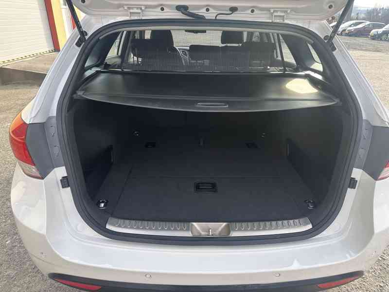 Hundai i40 1.7CRDi Automat/54tisKM/NAVI - foto 13