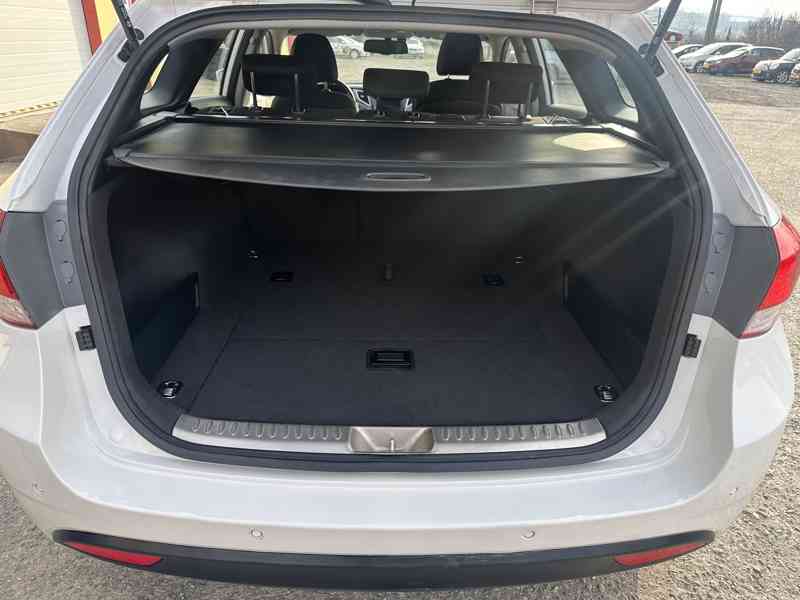 Hundai i40 1.7CRDi Automat/54tisKM/NAVI - foto 14