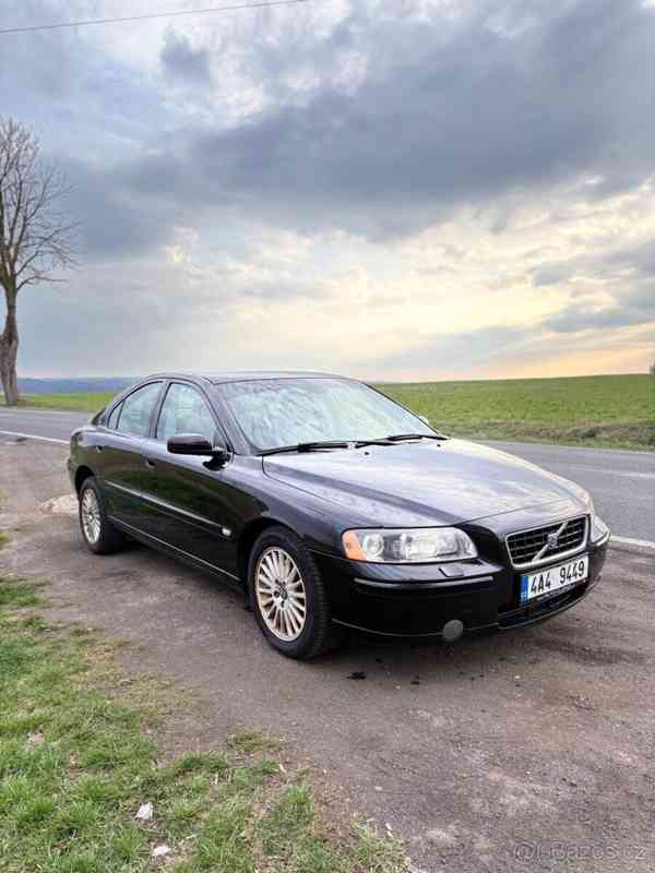 Volvo S60 2,5 T AWD, 154 kW, automat, faceli - foto 11