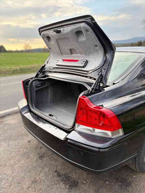Volvo S60 2,5 T AWD, 154 kW, automat, faceli - foto 9