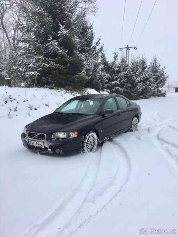 Volvo S60 2,5 T AWD, 154 kW, automat, faceli - foto 2