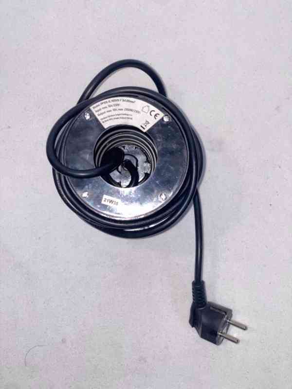 Solight PP100-B výsuvný zásuvkový blok 4× 230 V, 2 m, černý - foto 4