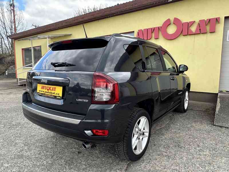 Jeep Compass 2.2 CRD 4x4/Výhřev/1MAJ/Serv.Kniha - foto 3