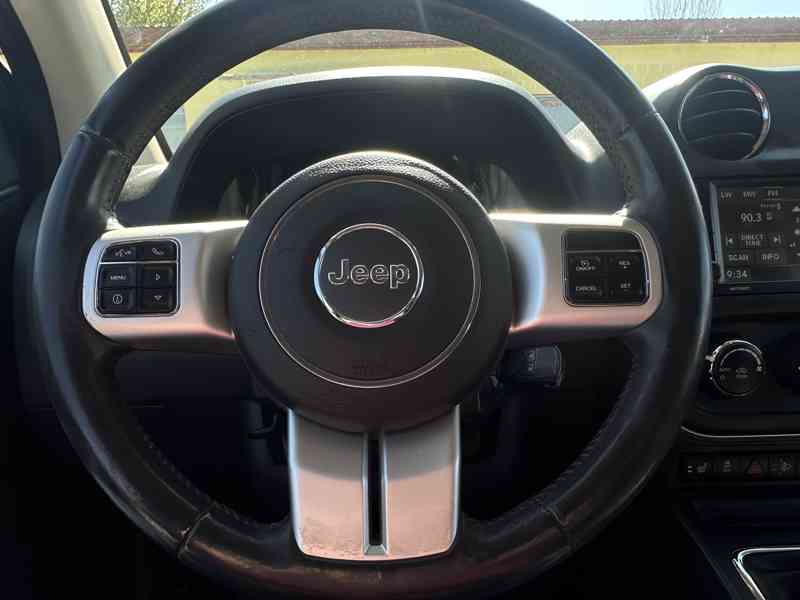 Jeep Compass 2.2 CRD 4x4/Výhřev/1MAJ/Serv.Kniha - foto 23