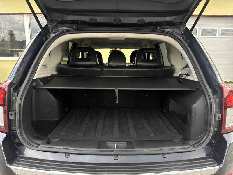 Jeep Compass 2.2 CRD 4x4/Výhřev/1MAJ/Serv.Kniha - foto 14
