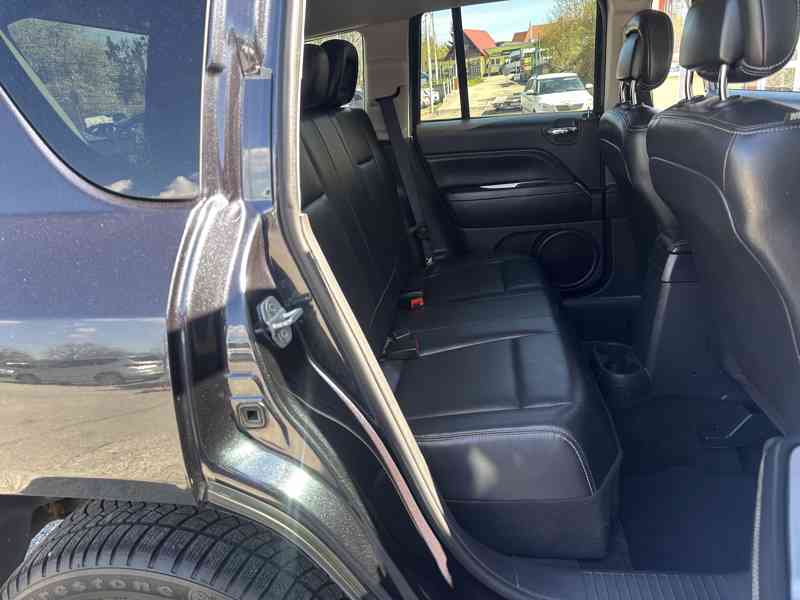 Jeep Compass 2.2 CRD 4x4/Výhřev/1MAJ/Serv.Kniha - foto 17