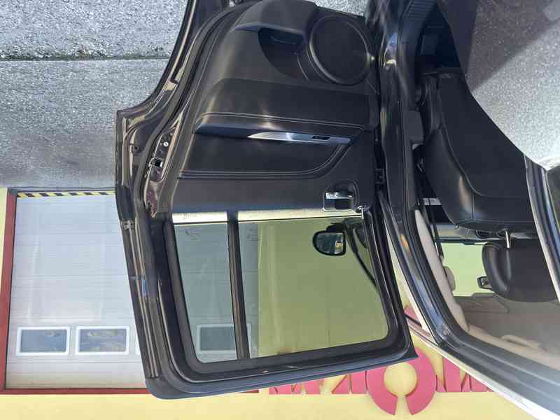 Jeep Compass 2.2 CRD 4x4/Výhřev/1MAJ/Serv.Kniha - foto 18