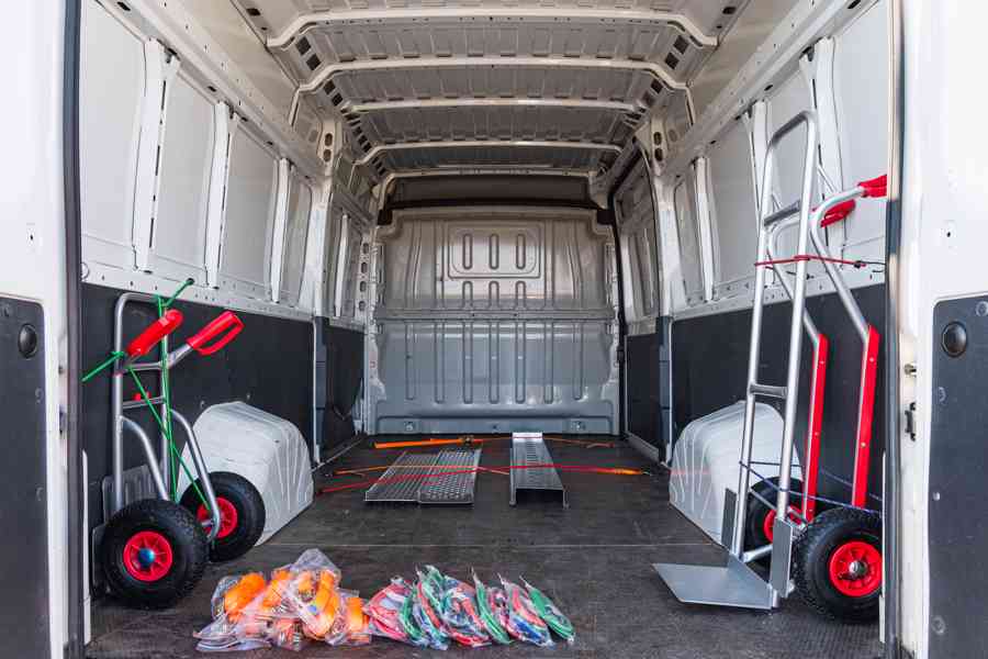 Dodávka k pronájmu Citroen Jumper L4H2 - foto 4