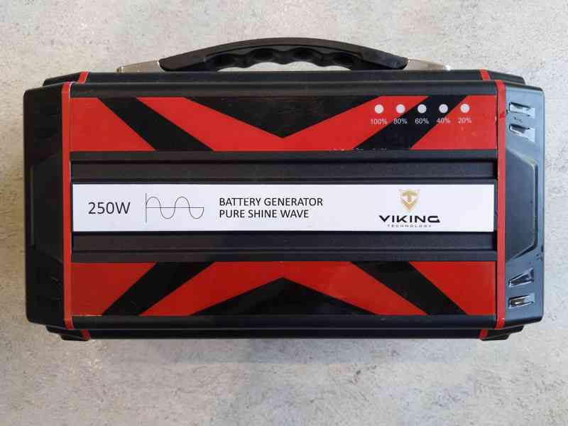 60000 mAh powerbanka / 230 V generátor Viking SA250 - foto 6