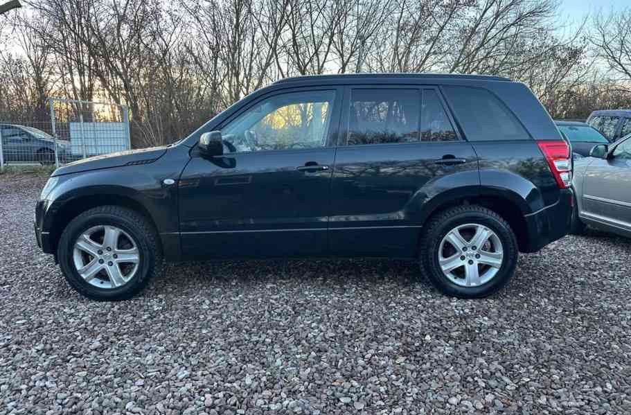 Suzuki Grand Vitara 2.0i Comfort 103kw - foto 5