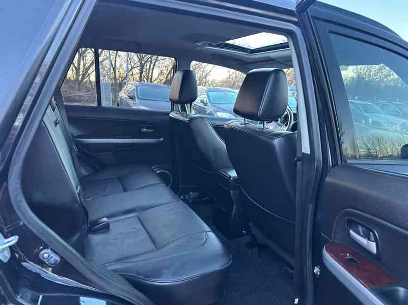 Suzuki Grand Vitara 2.0i Comfort 103kw - foto 12
